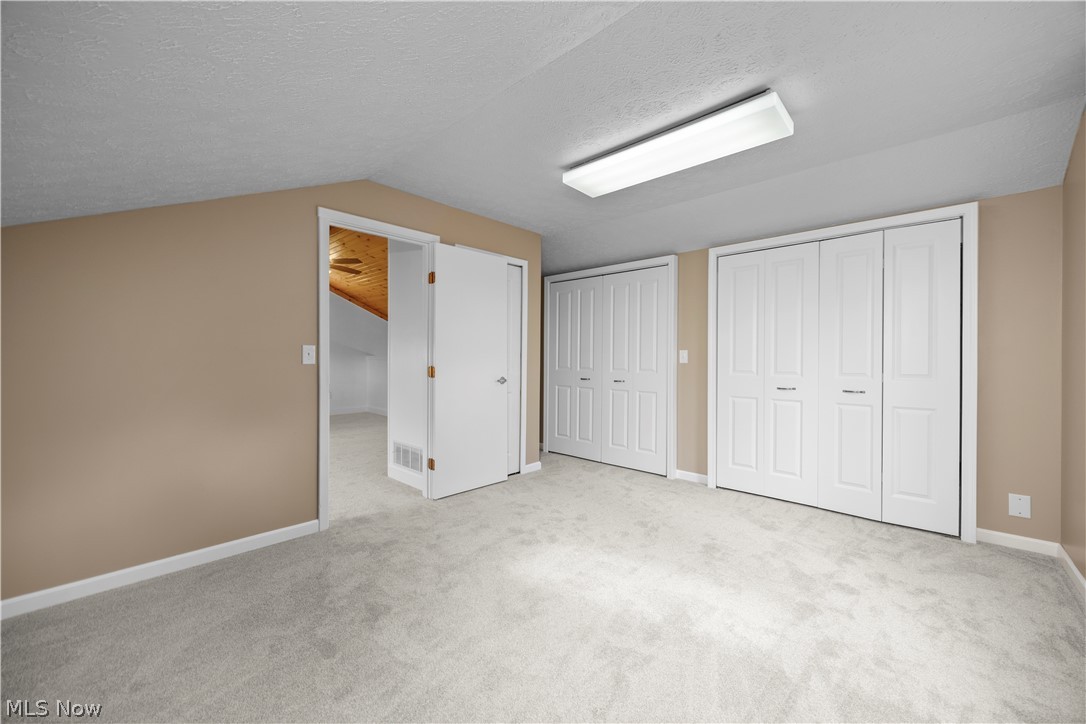 4559 Oakhill Boulevard Lorain OH 44053
