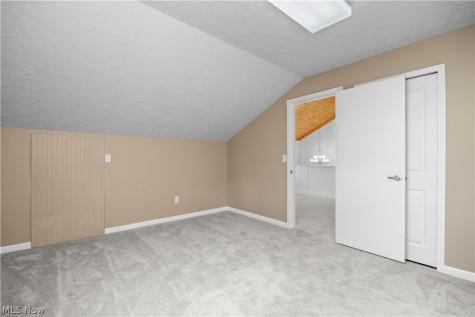 4559 Oakhill Boulevard Lorain OH 44053