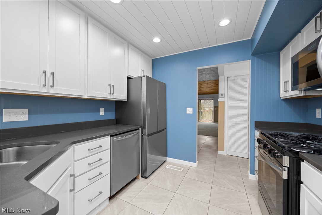 4559 Oakhill Boulevard Lorain OH 44053