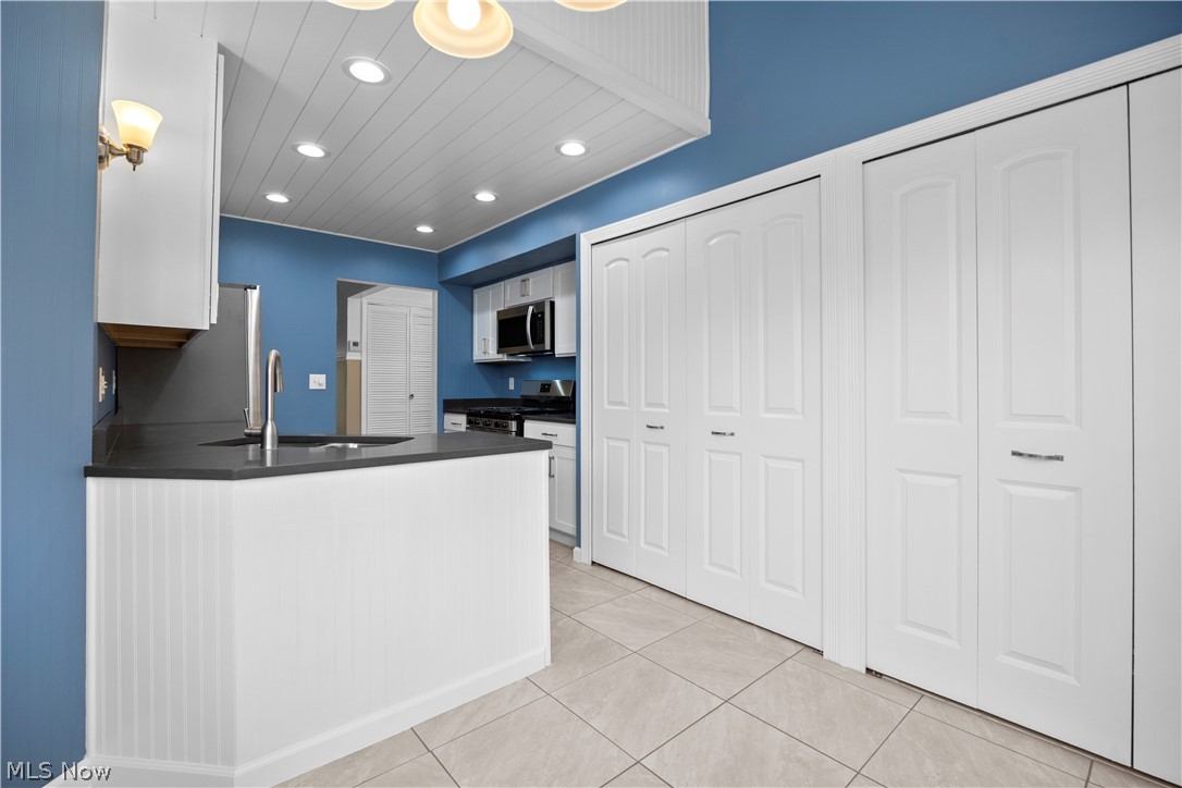 4559 Oakhill Boulevard Lorain OH 44053