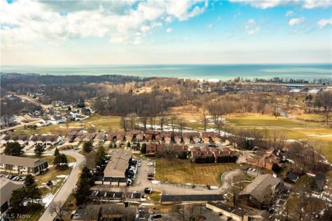4559 Oakhill Boulevard Lorain OH 44053
