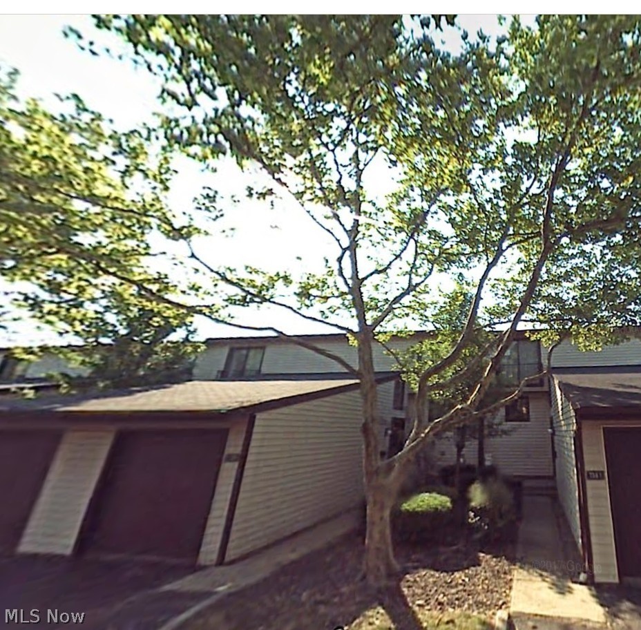 7381 Pine Ridge Court Middleburg Heights OH 44130