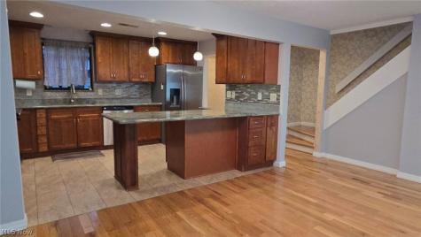 7381 Pine Ridge Court Middleburg Heights OH 44130