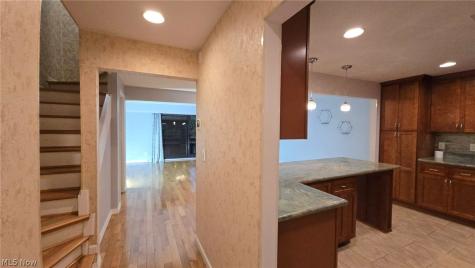 7381 Pine Ridge Court Middleburg Heights OH 44130