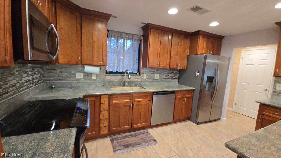 7381 Pine Ridge Court Middleburg Heights OH 44130