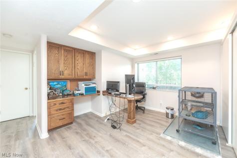 2112 Acacia Park Drive Lyndhurst OH 44124