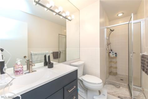 2112 Acacia Park Drive Lyndhurst OH 44124