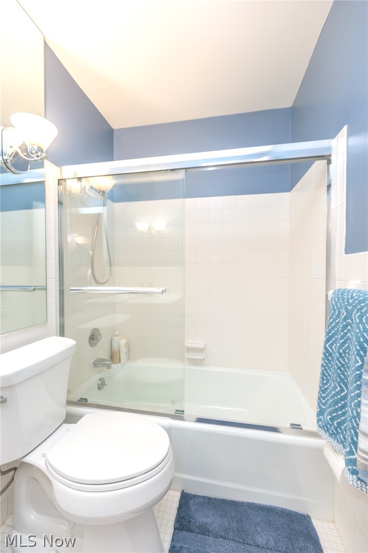 2112 Acacia Park Drive Lyndhurst OH 44124