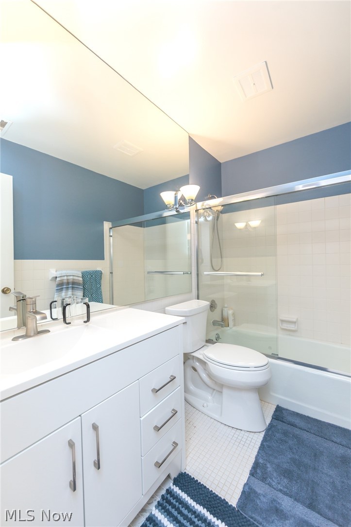 2112 Acacia Park Drive Lyndhurst OH 44124