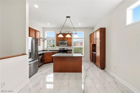 9 Grandview Drive Rocky River OH 44116