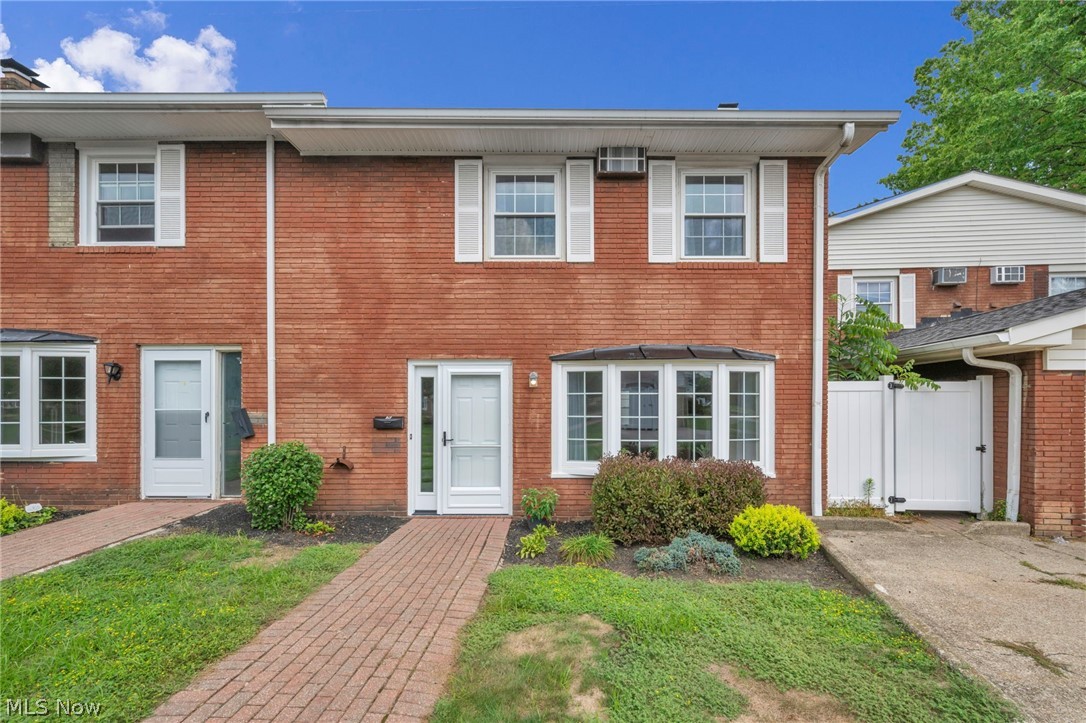 11 Meadowlawn Drive Mentor OH 44060