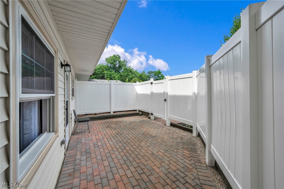 11 Meadowlawn Drive Mentor OH 44060