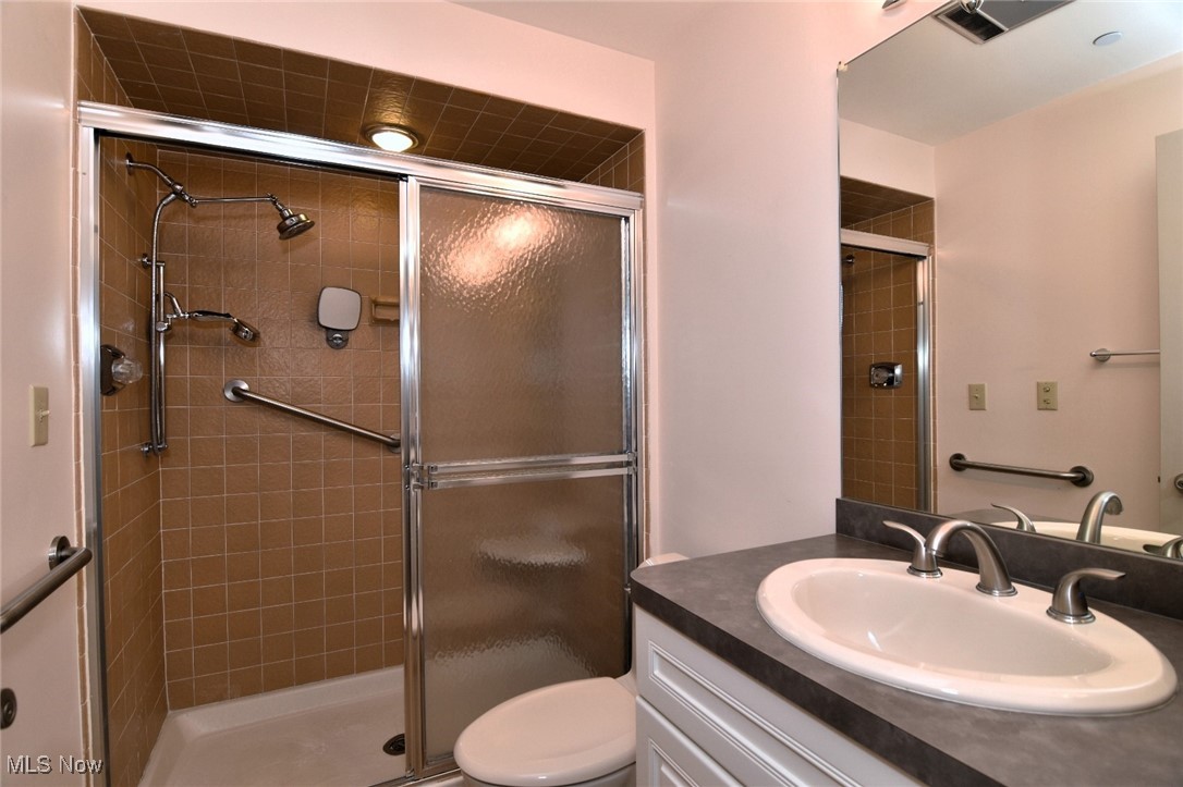 27500 Cedar Road Beachwood OH 44122