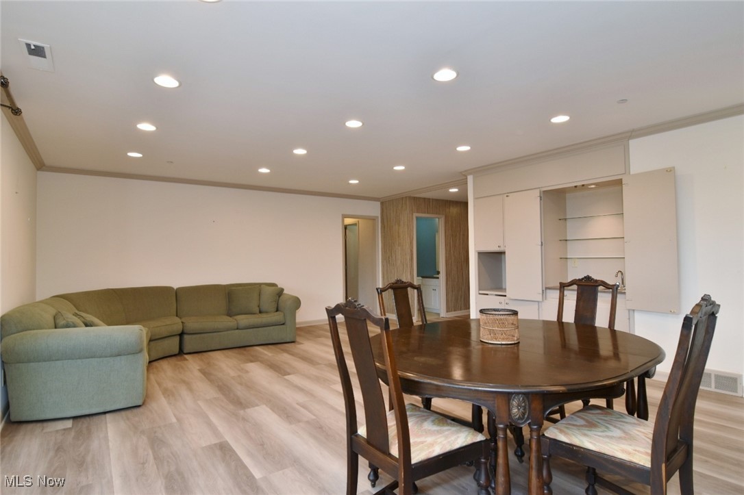 27500 Cedar Road Beachwood OH 44122