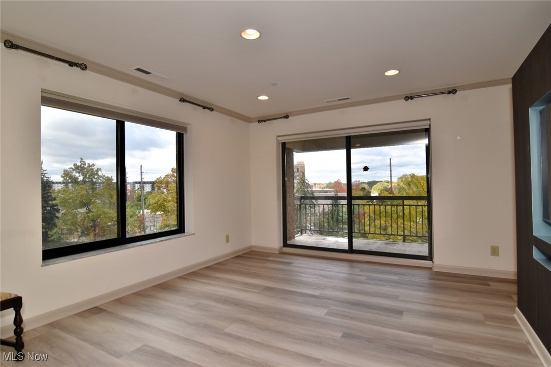 27500 Cedar Road Beachwood OH 44122