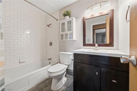 14567 Madison Avenue Lakewood OH 44107