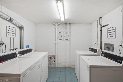 14567 Madison Avenue Lakewood OH 44107
