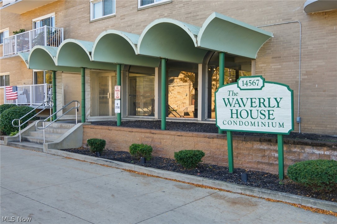 14567 Madison Avenue Lakewood OH 44107