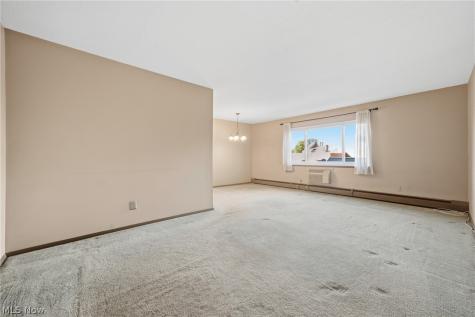 14567 Madison Avenue Lakewood OH 44107