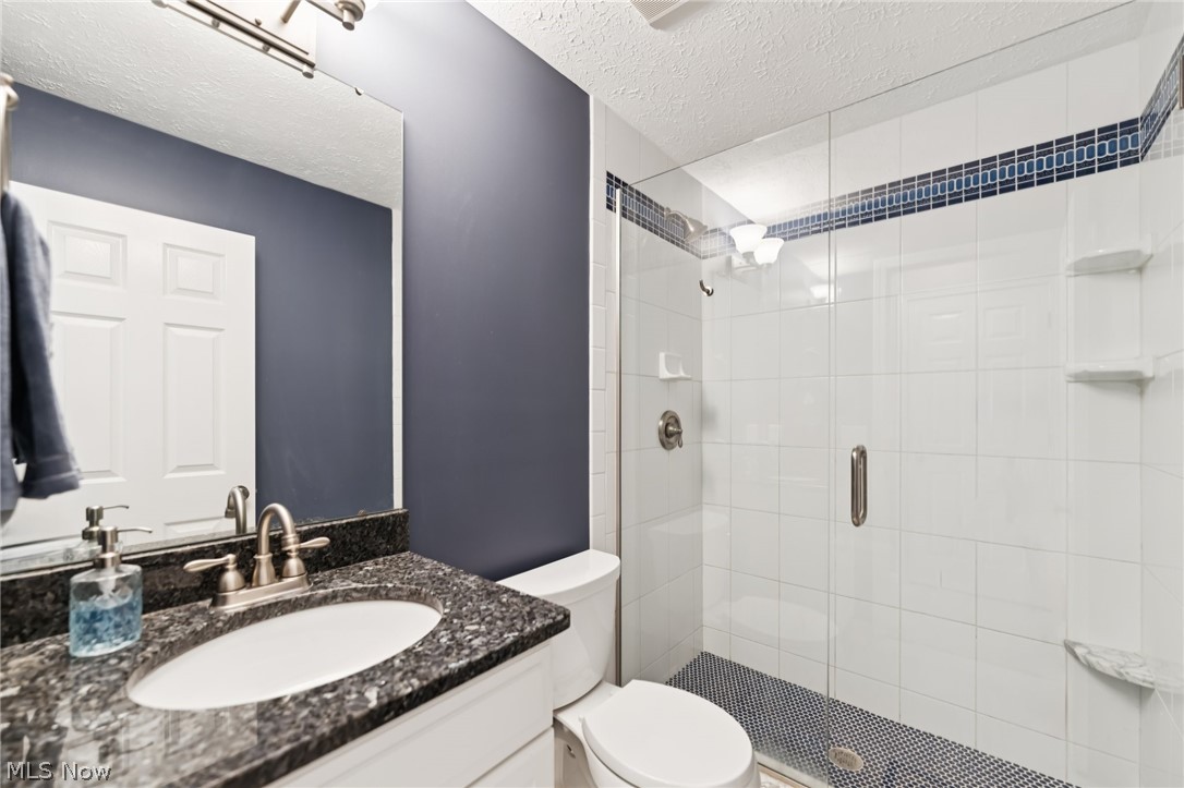 3733 E Lake Road Sheffield Lake OH 44054