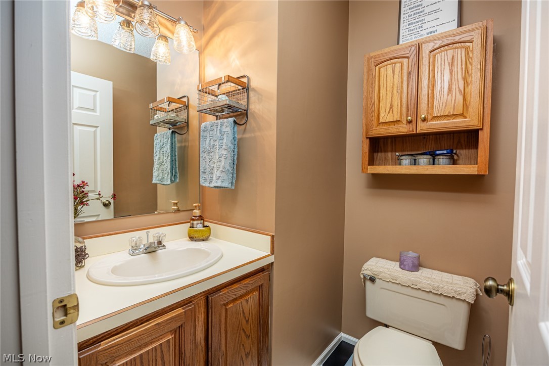 16 Acorn Lane Coshocton OH 43812