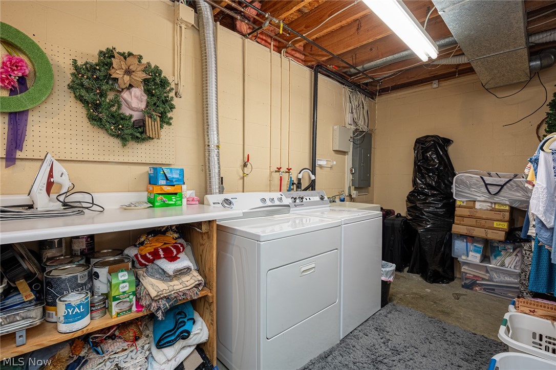 16 Acorn Lane Coshocton OH 43812