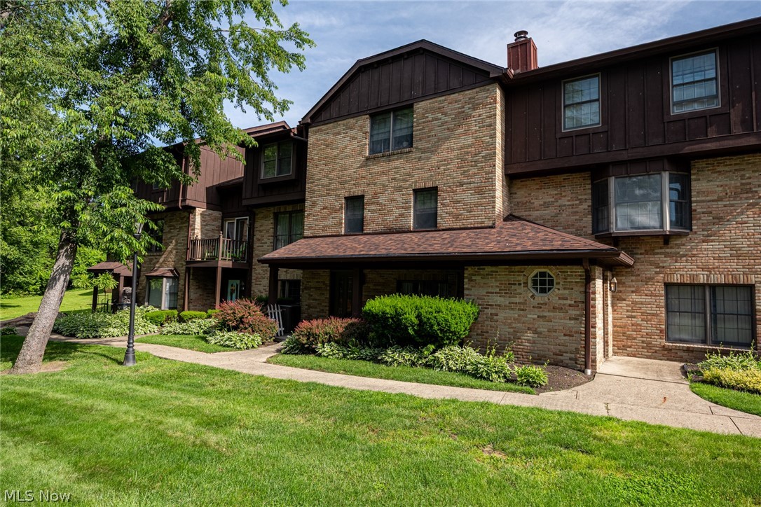 16 Acorn Lane Coshocton OH 43812