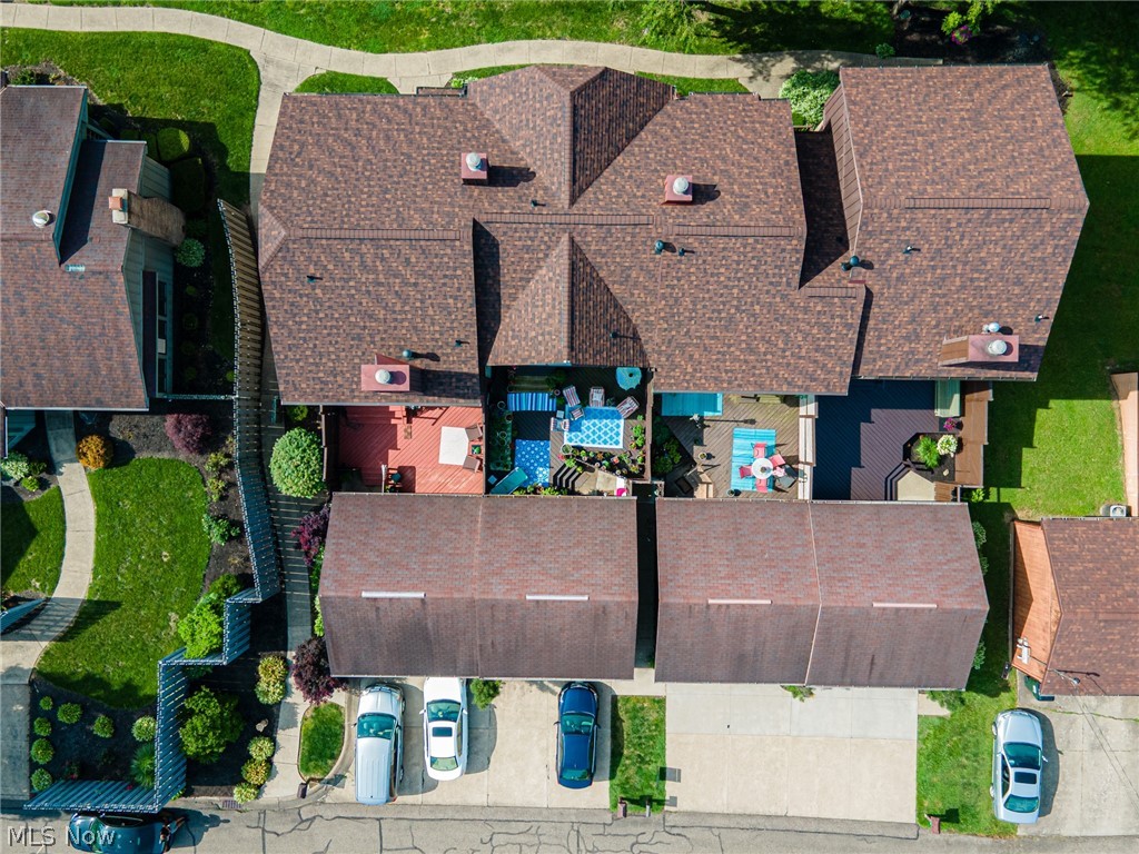 16 Acorn Lane Coshocton OH 43812