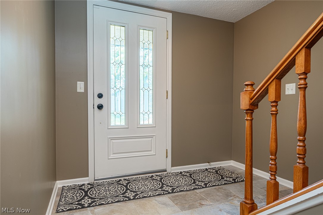 16 Acorn Lane Coshocton OH 43812