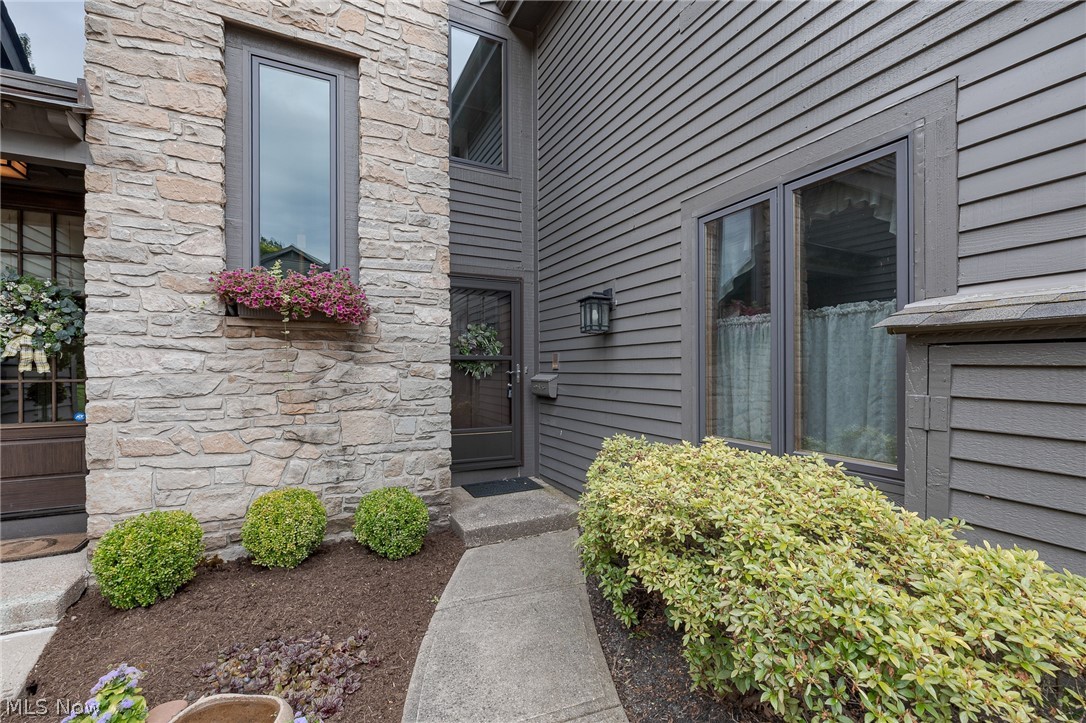 1025 Stonewood Court Westlake OH 44145
