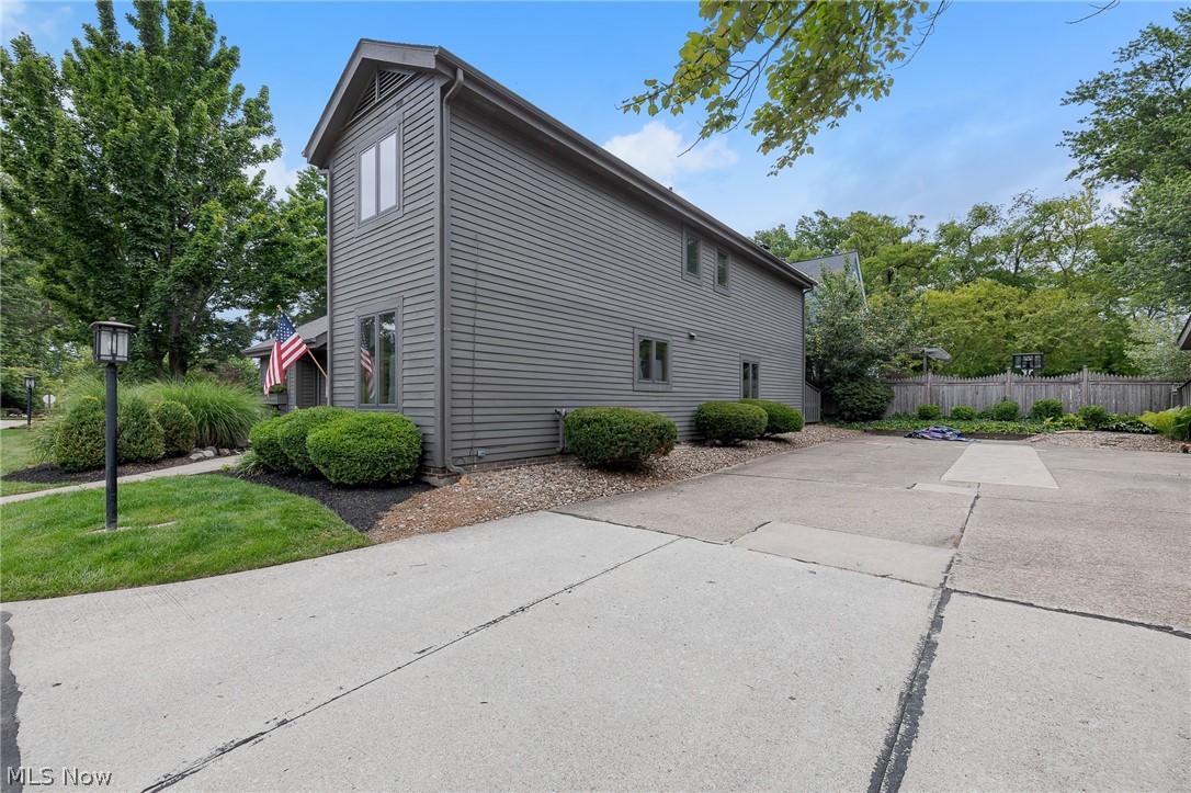1025 Stonewood Court Westlake OH 44145