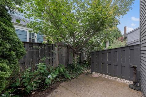 1025 Stonewood Court Westlake OH 44145