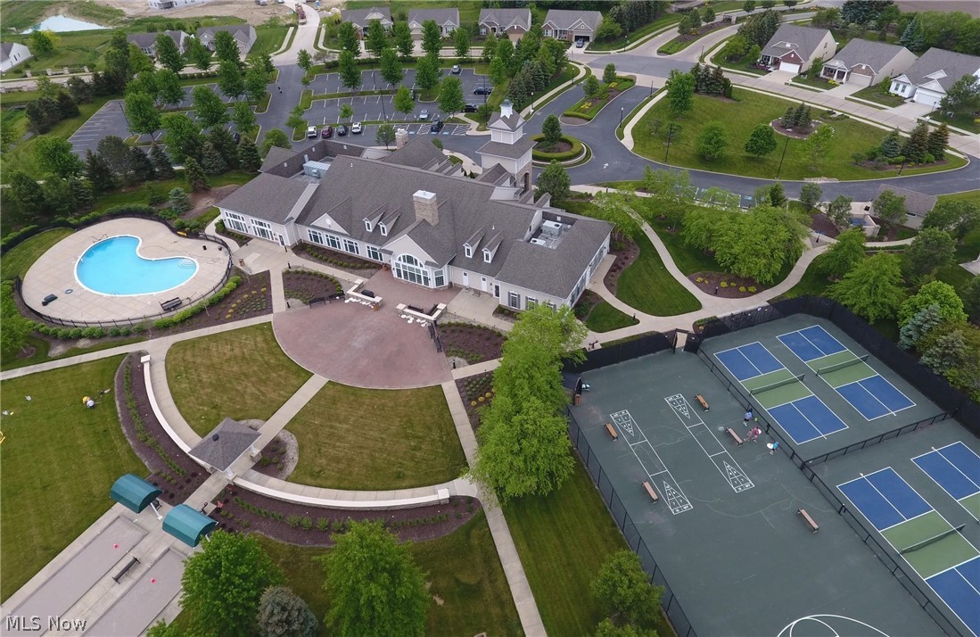 9482 Redington Drive North Ridgeville OH 44039