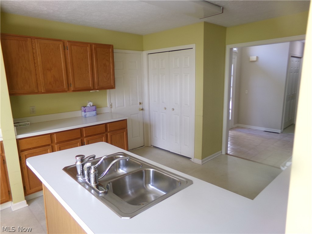 4911 Pond Drive NW North Canton OH 44720