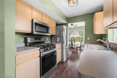 5200 Heather Field Circle Parma OH 44134