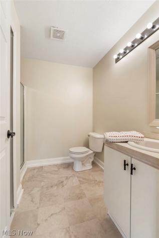 5200 Heather Field Circle Parma OH 44134