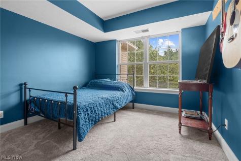5200 Heather Field Circle Parma OH 44134