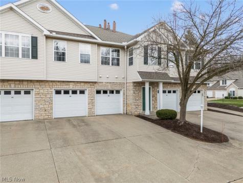 5200 Heather Field Circle Parma OH 44134