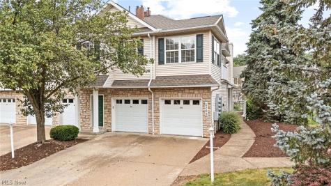 5200 Heather Field Circle Parma OH 44134