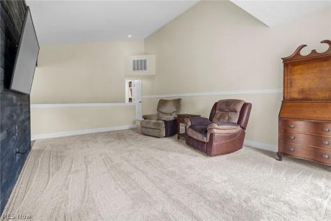 5200 Heather Field Circle Parma OH 44134