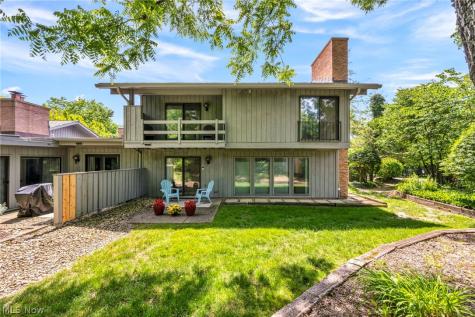 410-29 Willow Circle Aurora OH 44202