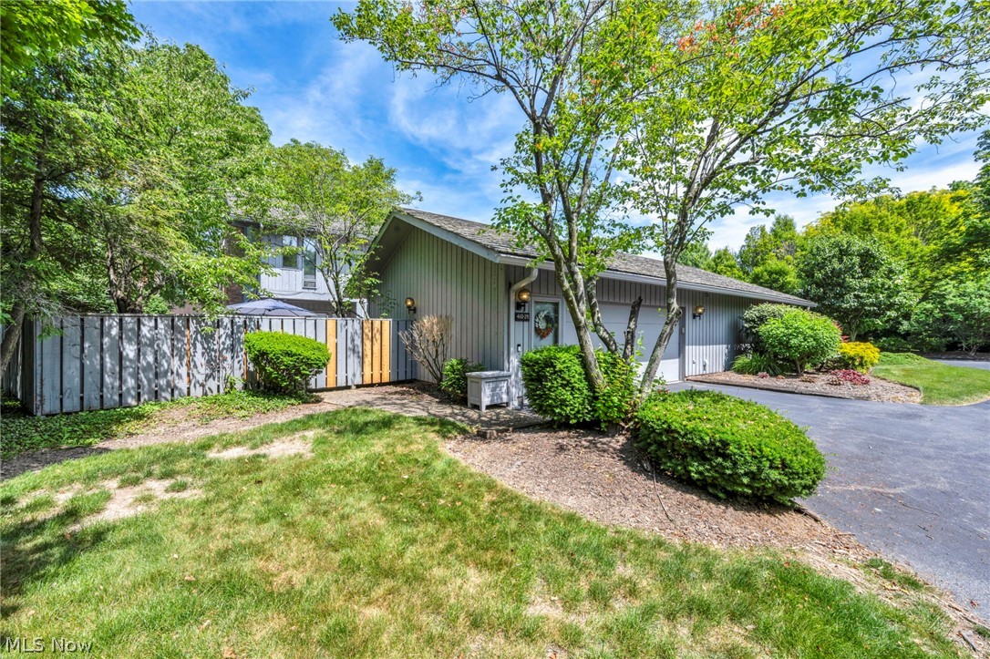 410-29 Willow Circle Aurora OH 44202