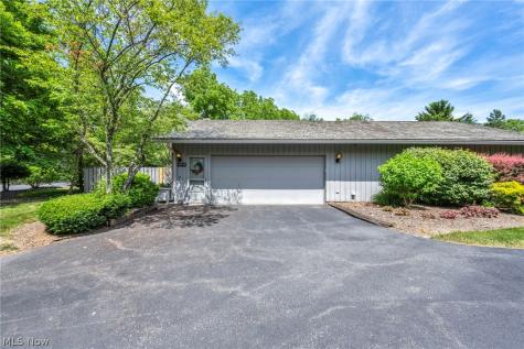 410-29 Willow Circle Aurora OH 44202