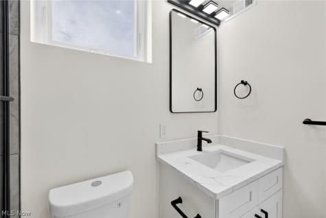 1352 W 78th Street Cleveland OH 44102