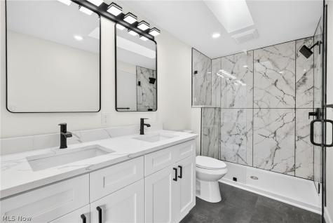 1352 W 78th Street Cleveland OH 44102