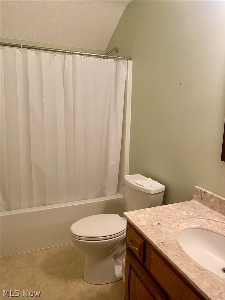 104 Waters Edge Drive Elyria OH 44035