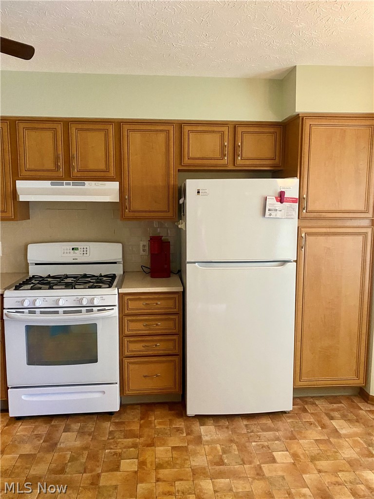 104 Waters Edge Drive Elyria OH 44035