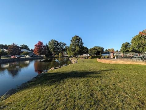 4 Meadowlawn Drive Mentor OH 44060