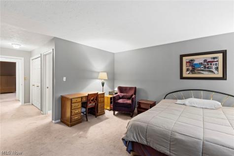 1660 Chapman Way Broadview Heights OH 44147
