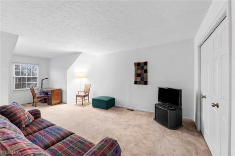 1660 Chapman Way Broadview Heights OH 44147